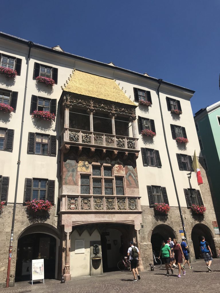 tejado dorado