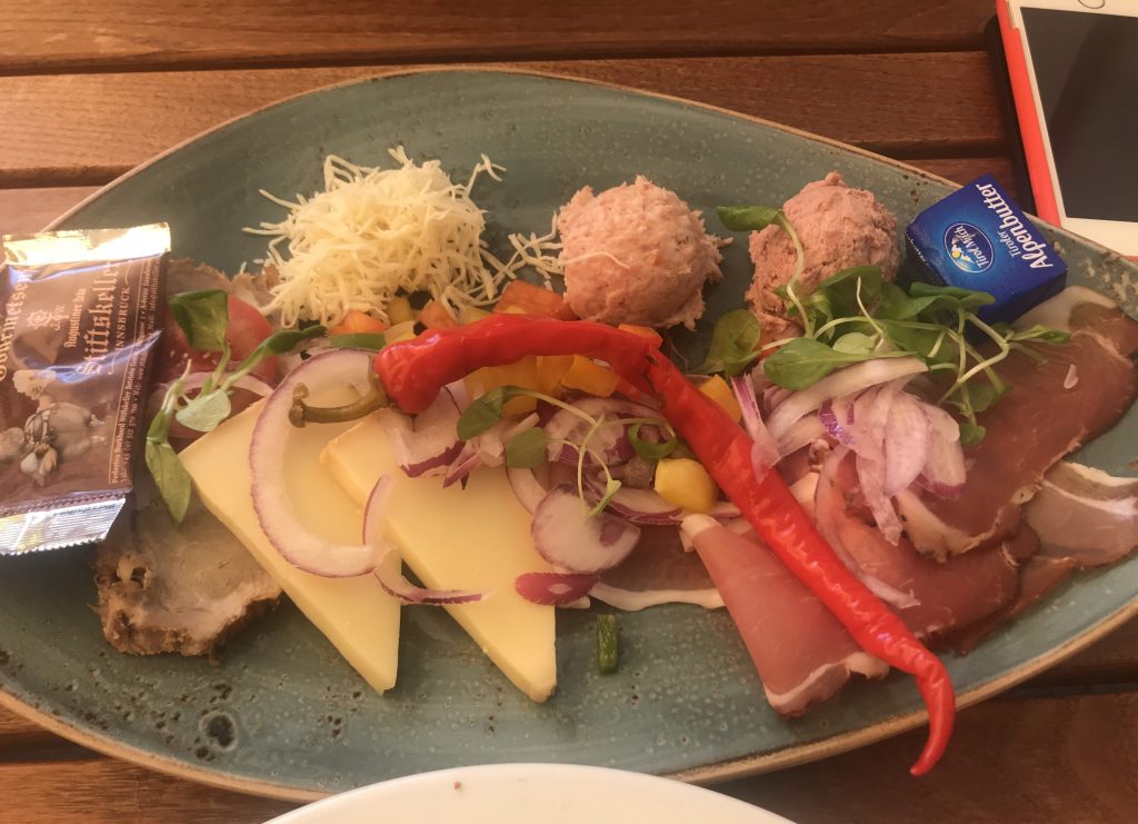 stiftskeller restaurant innsbruck